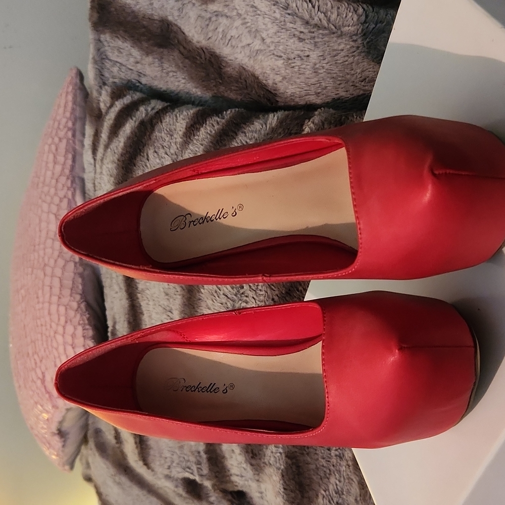 Heels - Picture 2 of 6